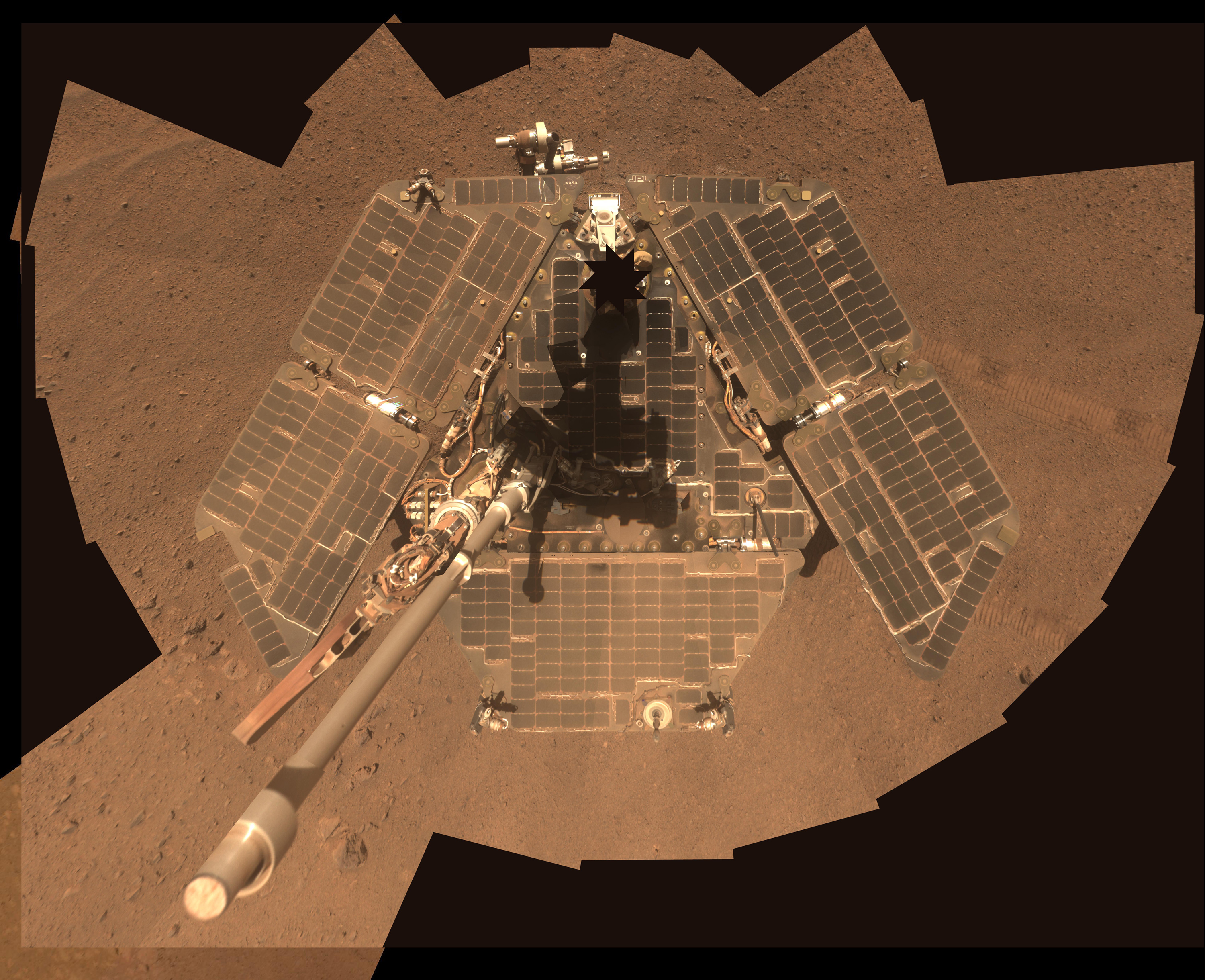 Solar panels on Mars - cleaner