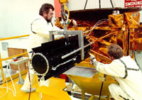 Ulysses' radioisotope generator undergoes a fit check in 1989.