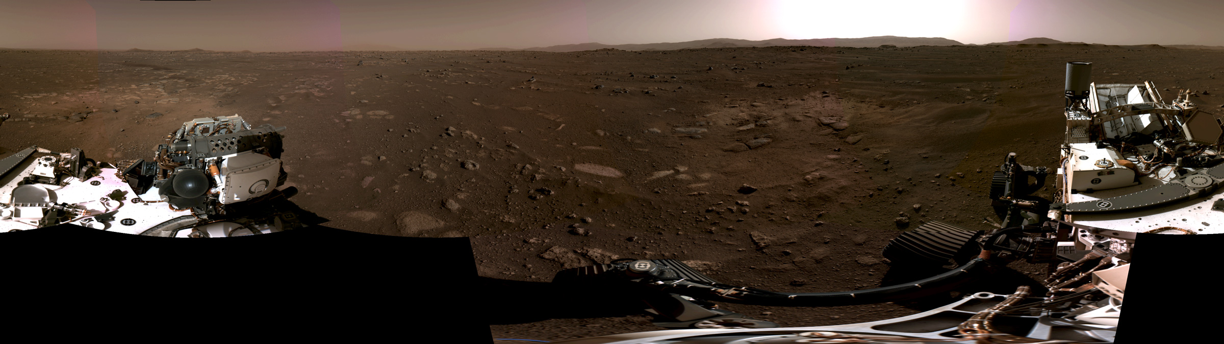 Mars panorama and parts of NASA's Perseverance rover